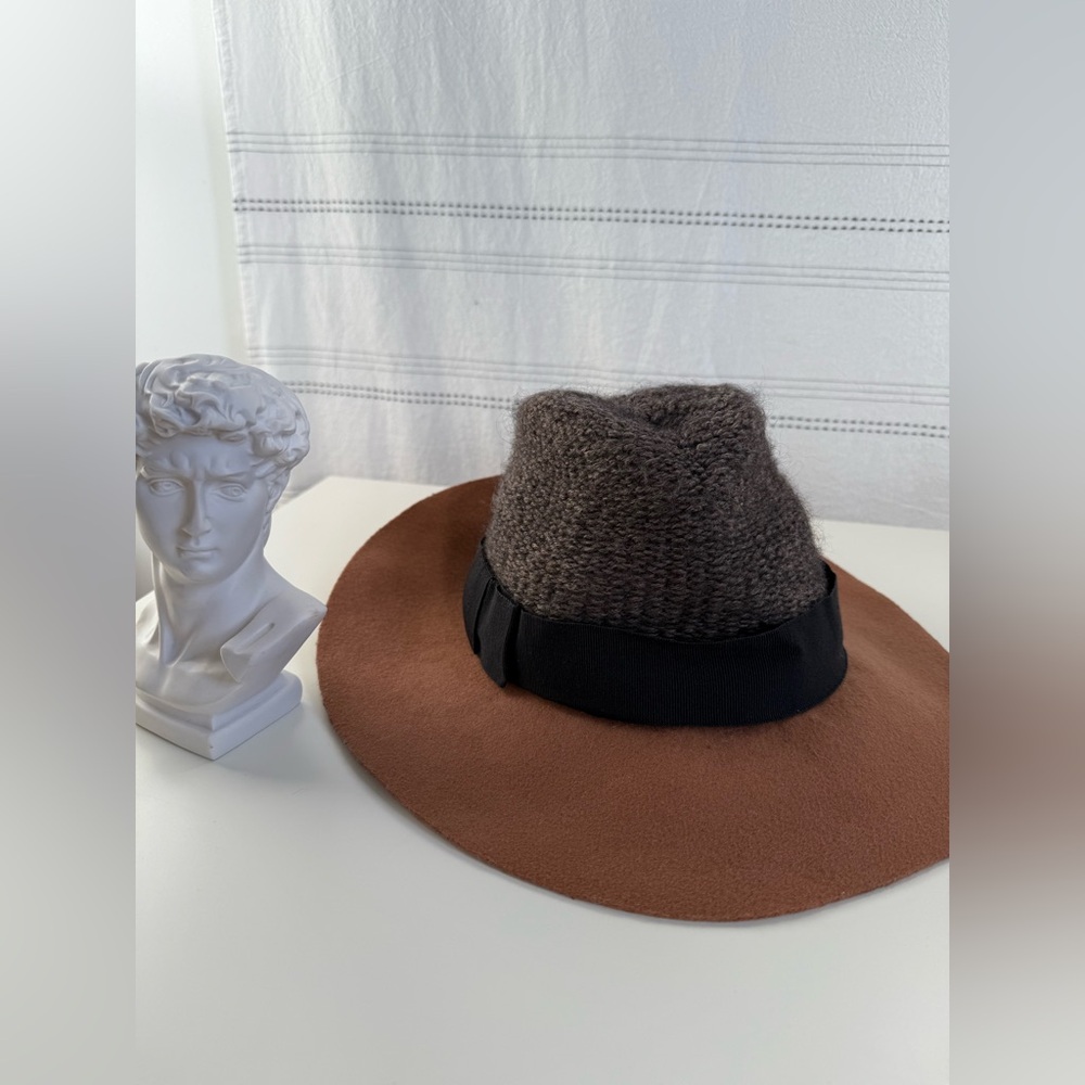 Bettina wool hat. One size